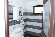 VC5 104845 - House 5 rooms for sale in Floresti