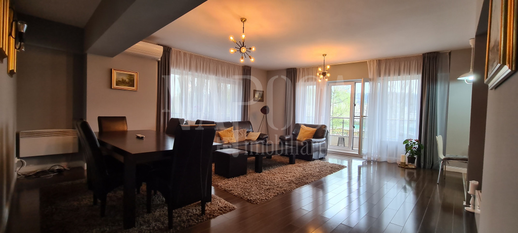 VA4 105251 - Apartament 4 camere de vanzare in Plopilor, Cluj Napoca