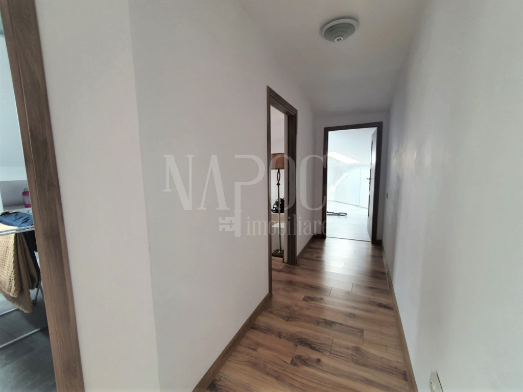 VA6 109108 - Apartament 6 camere de vanzare in Floresti