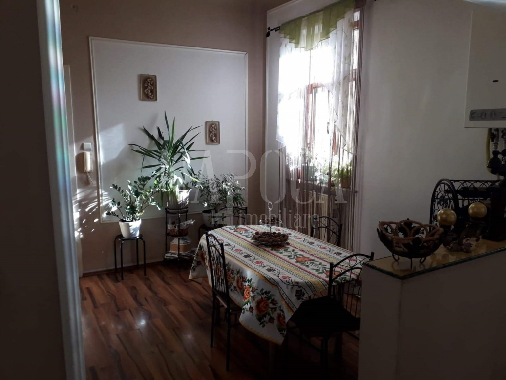 VA5 115990 - Apartament 5 camere de vanzare in Centru, Cluj Napoca