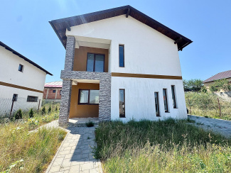 VC4 121038 - Casa 4 camere de vanzare in Apahida