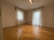 IC6 121153 - Casa 6 camere de inchiriat in Floresti