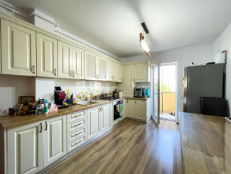 VA3 128890 - Apartament 3 camere de vanzare in Floresti