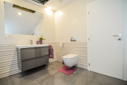VA4 130008 - Apartment 4 rooms for sale in Floresti