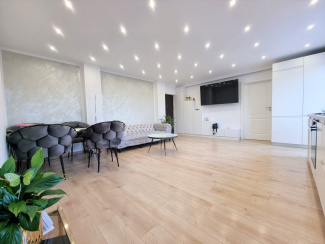 VA3 131024 - Apartament 3 camere de vanzare in Floresti