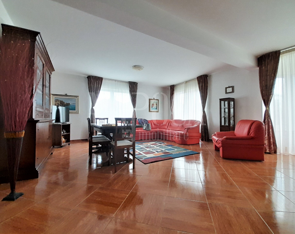 VA4 134246 - Apartament 4 camere de vanzare in Zorilor, Cluj Napoca