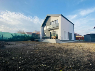 VC5 138432 - Casa 5 camere de vanzare in Someseni, Cluj Napoca