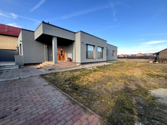 VC3 151311 - Casa 3 camere de vanzare in Apahida