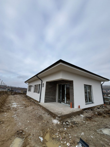 VC4 151575 - Casa 4 camere de vanzare in Chinteni