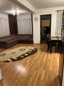 VC5 151813 - Casa 5 camere de vanzare in Floresti