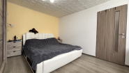 VC8 152057 - Casa 8 camere de vanzare in Floresti
