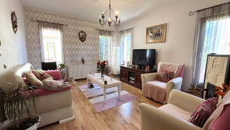 VC4 152425 - Casa 4 camere de vanzare in Floresti