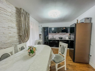 VC4 152864 - Casa 4 camere de vanzare in Floresti