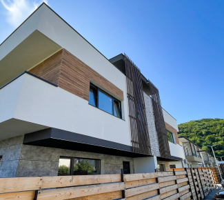 VC4 154144 - Casa 4 camere de vanzare in Floresti