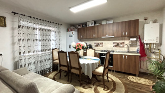VC6 154311 - House 6 rooms for sale in Apahida