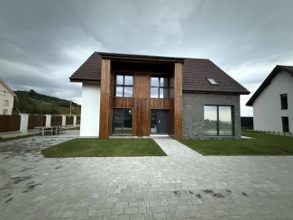 VC5 155327 - Casa 5 camere de vanzare in Salicea