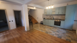 IC5 156559 - House 5 rooms for rent in Gruia, Cluj Napoca