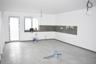 VC4 157565 - Casa 4 camere de vanzare in Cartierul Nou, Nojorid