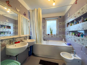 VA3 157685 - Apartament 3 camere de vanzare in Floresti