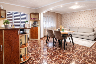 VA3 158533 - Apartament 3 camere de vanzare in Decebal Oradea, Oradea