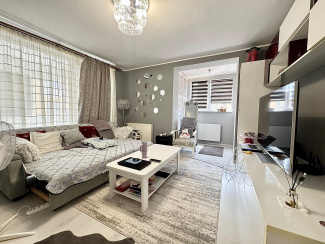 VA3 161538 - Apartament 3 camere de vanzare in Floresti