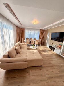 VA3 161747 - Apartament 3 camere de vanzare in Floresti