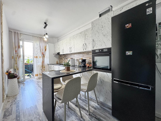 VA3 162047 - Apartament 3 camere de vanzare in Floresti