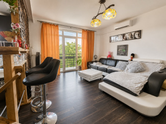VA3 162684 - Apartament 3 camere de vanzare in Floresti