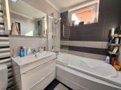 VA3 164186 - Apartament 3 camere de vanzare in Floresti