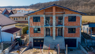 VC6 164310 - House 6 rooms for sale in Chinteni