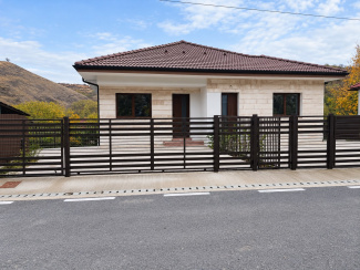 VC4 164324 - Casa 4 camere de vanzare in Sat Tauti, Floresti