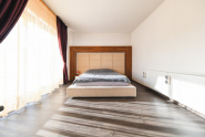 VC5 50847 - House 5 rooms for sale in Floresti