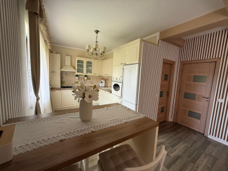 VC4 82212 - Casa 4 camere de vanzare in Floresti