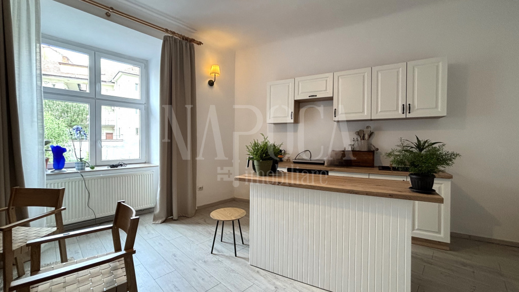 VA3 82352 - Apartament 3 camere de vanzare in Centru, Cluj Napoca