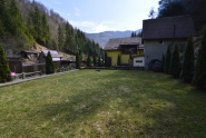 VC9 82863 - Casa 9 camere de vanzare in Sat Cerc, Valea Ierii