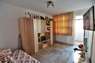 VA1 87283 - Apartament o camera de vanzare in Floresti